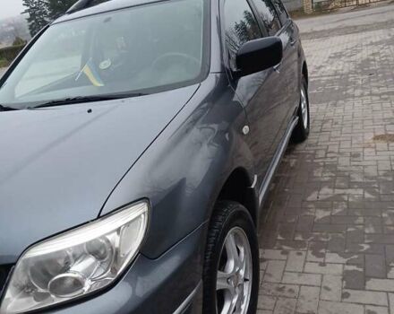 Сірий Міцубісі Аутлендер, об'ємом двигуна 2 л та пробігом 191 тис. км за 6500 $, фото 7 на Automoto.ua