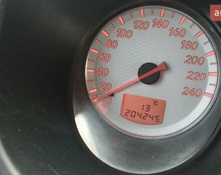 Серый Мицубиси Аутлендер, объемом двигателя 2.38 л и пробегом 204 тыс. км за 6100 $, фото 11 на Automoto.ua