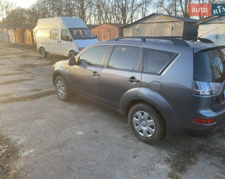 Серый Мицубиси Аутлендер, объемом двигателя 1.97 л и пробегом 257 тыс. км за 9000 $, фото 9 на Automoto.ua