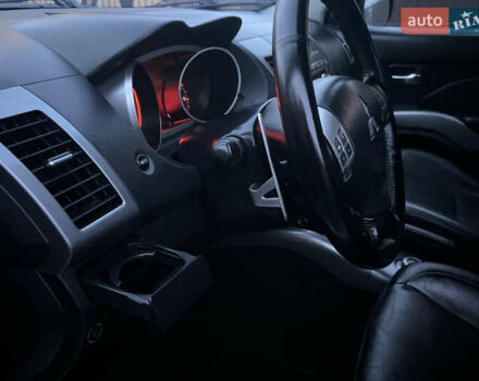 Серый Мицубиси Аутлендер, объемом двигателя 2.4 л и пробегом 236 тыс. км за 7600 $, фото 37 на Automoto.ua