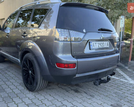 Серый Мицубиси Аутлендер, объемом двигателя 1.97 л и пробегом 260 тыс. км за 10900 $, фото 18 на Automoto.ua