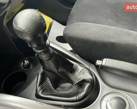 Серый Мицубиси Аутлендер, объемом двигателя 1.97 л и пробегом 310 тыс. км за 7600 $, фото 12 на Automoto.ua