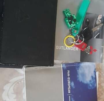 Сірий Міцубісі Аутлендер, об'ємом двигуна 1.97 л та пробігом 197 тис. км за 8999 $, фото 12 на Automoto.ua