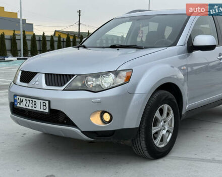 Серый Мицубиси Аутлендер, объемом двигателя 2 л и пробегом 299 тыс. км за 7750 $, фото 10 на Automoto.ua