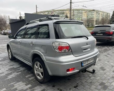 Серый Мицубиси Аутлендер, объемом двигателя 0 л и пробегом 280 тыс. км за 5800 $, фото 5 на Automoto.ua