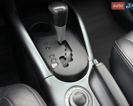 Сірий Міцубісі Аутлендер, об'ємом двигуна 3 л та пробігом 195 тис. км за 9999 $, фото 22 на Automoto.ua