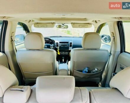 Серый Мицубиси Аутлендер, объемом двигателя 3 л и пробегом 188 тыс. км за 10000 $, фото 16 на Automoto.ua