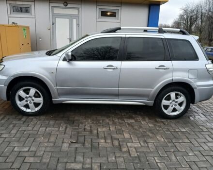 Серый Мицубиси Аутлендер, объемом двигателя 2.4 л и пробегом 300 тыс. км за 5900 $, фото 7 на Automoto.ua