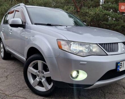 Серый Мицубиси Аутлендер, объемом двигателя 3 л и пробегом 197 тыс. км за 9500 $, фото 7 на Automoto.ua
