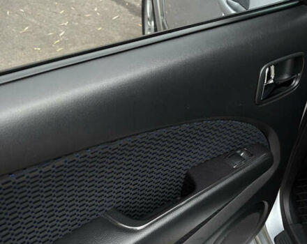 Серый Мицубиси Аутлендер, объемом двигателя 2.38 л и пробегом 238 тыс. км за 7450 $, фото 30 на Automoto.ua