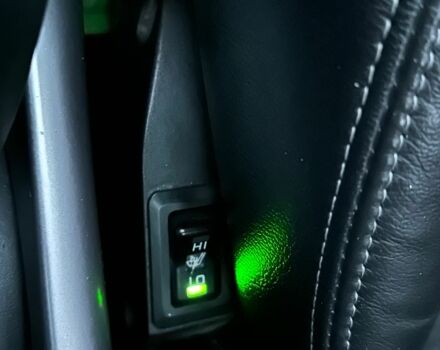 Серый Мицубиси Аутлендер, объемом двигателя 3 л и пробегом 129 тыс. км за 10500 $, фото 21 на Automoto.ua