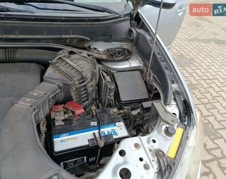 Серый Мицубиси Аутлендер, объемом двигателя 2 л и пробегом 332 тыс. км за 7650 $, фото 30 на Automoto.ua