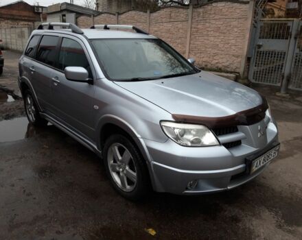 Сірий Міцубісі Аутлендер, об'ємом двигуна 2.4 л та пробігом 190 тис. км за 6000 $, фото 3 на Automoto.ua