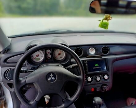 Серый Мицубиси Аутлендер, объемом двигателя 2.4 л и пробегом 243 тыс. км за 6200 $, фото 9 на Automoto.ua