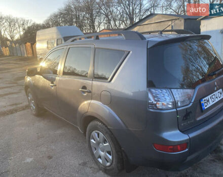 Серый Мицубиси Аутлендер, объемом двигателя 1.97 л и пробегом 257 тыс. км за 9000 $, фото 3 на Automoto.ua