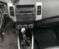 Міцубісі Аутлендер 2007 у Славянске на Automoto.ua Сірий Міцубісі Аутлендер, об'ємом двигуна 2 л та пробігом 121 тис. км за 5300 $, фото 12 на Automoto.ua