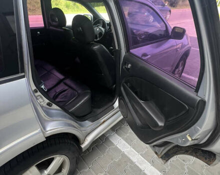 Мицубиси Аутлендер 2007 в Львове на Automoto.ua Серый Мицубиси Аутлендер, объемом двигателя 2.38 л и пробегом 279 тыс. км за 5600 $, фото 9 на Automoto.ua