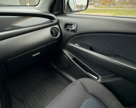 Серый Мицубиси Аутлендер, объемом двигателя 2.38 л и пробегом 238 тыс. км за 7450 $, фото 31 на Automoto.ua