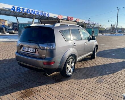 Сірий Міцубісі Аутлендер, об'ємом двигуна 2 л та пробігом 410 тис. км за 4600 $, фото 4 на Automoto.ua