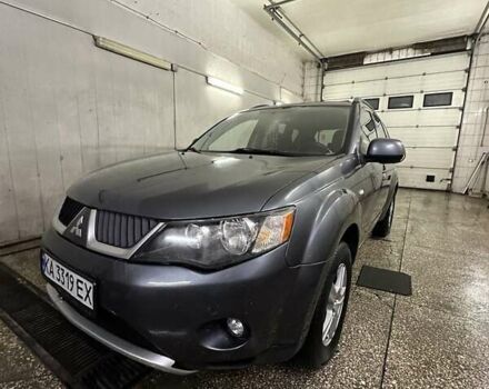 Сірий Міцубісі Аутлендер, об'ємом двигуна 2.36 л та пробігом 190 тис. км за 7700 $, фото 2 на Automoto.ua