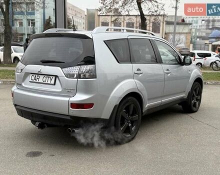 Сірий Міцубісі Аутлендер, об'ємом двигуна 3 л та пробігом 195 тис. км за 9999 $, фото 6 на Automoto.ua