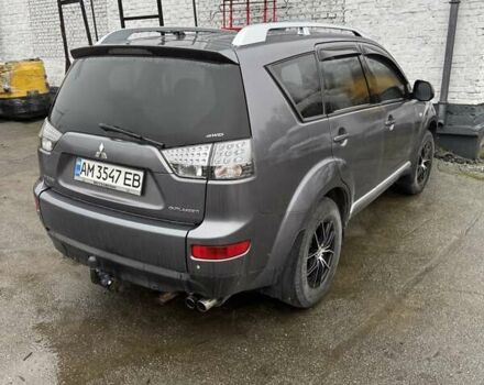 Серый Мицубиси Аутлендер, объемом двигателя 2 л и пробегом 260 тыс. км за 8400 $, фото 5 на Automoto.ua