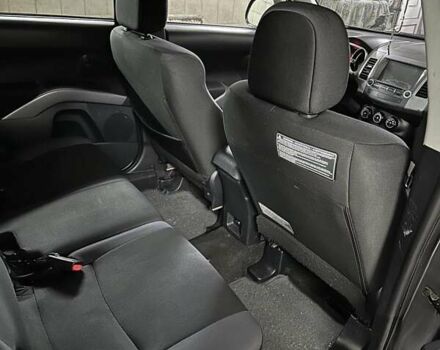 Сірий Міцубісі Аутлендер, об'ємом двигуна 2.36 л та пробігом 190 тис. км за 7700 $, фото 5 на Automoto.ua