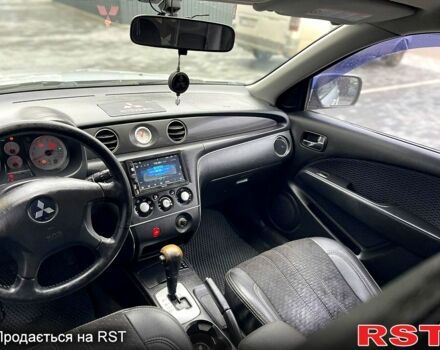 Серый Мицубиси Аутлендер, объемом двигателя 2.4 л и пробегом 280 тыс. км за 5800 $, фото 11 на Automoto.ua