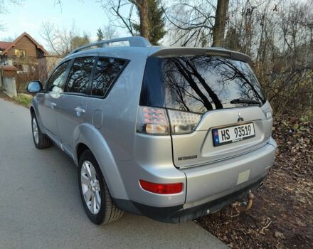 Сірий Міцубісі Аутлендер, об'ємом двигуна 0 л та пробігом 320 тис. км за 4049 $, фото 5 на Automoto.ua