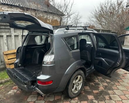 Сірий Міцубісі Аутлендер, об'ємом двигуна 2.4 л та пробігом 265 тис. км за 7000 $, фото 2 на Automoto.ua