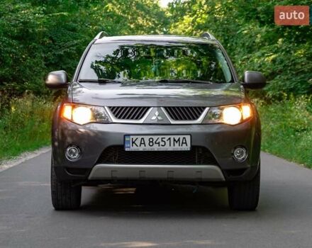 Серый Мицубиси Аутлендер, объемом двигателя 2.4 л и пробегом 280 тыс. км за 8000 $, фото 8 на Automoto.ua