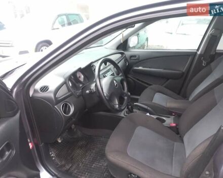 Серый Мицубиси Аутлендер, объемом двигателя 2 л и пробегом 232 тыс. км за 5950 $, фото 7 на Automoto.ua