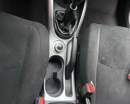 Серый Мицубиси Аутлендер, объемом двигателя 1.97 л и пробегом 229 тыс. км за 8500 $, фото 9 на Automoto.ua