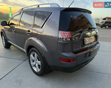 Серый Мицубиси Аутлендер, объемом двигателя 2.4 л и пробегом 210 тыс. км за 8300 $, фото 18 на Automoto.ua