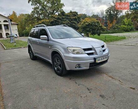 Міцубісі Аутлендер 2008 у Києві на Automoto.ua Сірий Міцубісі Аутлендер, об'ємом двигуна 2.38 л та пробігом 200 тис. км за 5900 $, фото 8 на Automoto.ua