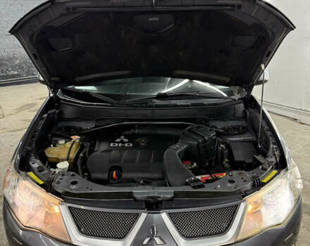 Сірий Міцубісі Аутлендер, об'ємом двигуна 2 л та пробігом 235 тис. км за 8950 $, фото 48 на Automoto.ua