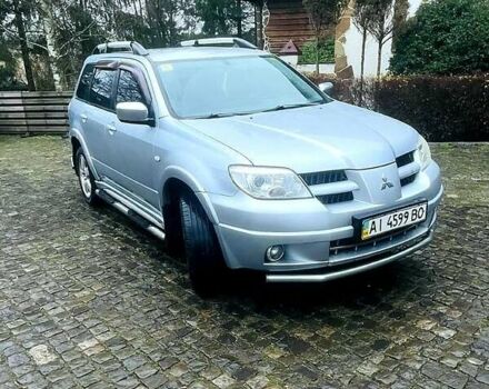 Сірий Міцубісі Аутлендер, об'ємом двигуна 2 л та пробігом 200 тис. км за 5800 $, фото 6 на Automoto.ua