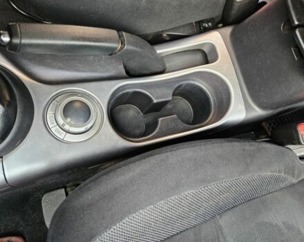 Серый Мицубиси Аутлендер, объемом двигателя 2 л и пробегом 400 тыс. км за 4700 $, фото 9 на Automoto.ua