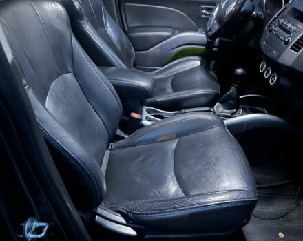 Серый Мицубиси Аутлендер, объемом двигателя 2 л и пробегом 235 тыс. км за 9000 $, фото 10 на Automoto.ua