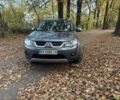 Міцубісі Аутлендер 2008 у Муровані курилівці на Automoto.ua Сірий Міцубісі Аутлендер, об'ємом двигуна 2 л та пробігом 203 тис. км за 8999 $, фото 2 на Automoto.ua