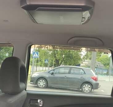 Серый Мицубиси Аутлендер, объемом двигателя 2.38 л и пробегом 323 тыс. км за 6800 $, фото 9 на Automoto.ua