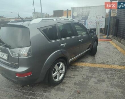 Серый Мицубиси Аутлендер, объемом двигателя 2.4 л и пробегом 290 тыс. км за 8000 $, фото 4 на Automoto.ua
