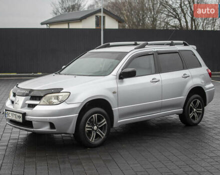 Сірий Міцубісі Аутлендер, об'ємом двигуна 2 л та пробігом 258 тис. км за 5650 $, фото 1 на Automoto.ua