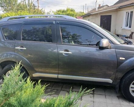 Сірий Міцубісі Аутлендер, об'ємом двигуна 2.2 л та пробігом 270 тис. км за 9800 $, фото 5 на Automoto.ua