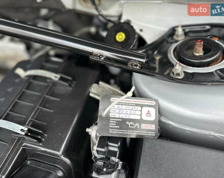 Серый Мицубиси Аутлендер, объемом двигателя 2.4 л и пробегом 61 тыс. км за 11300 $, фото 61 на Automoto.ua