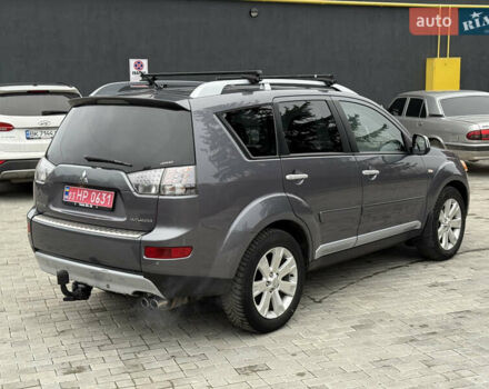 Сірий Міцубісі Аутлендер, об'ємом двигуна 2 л та пробігом 237 тис. км за 8999 $, фото 19 на Automoto.ua