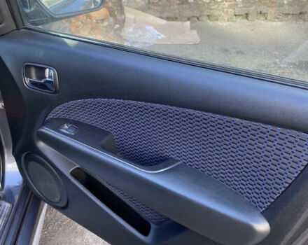 Мицубиси Аутлендер 2008 в Львове на Automoto.ua Серый Мицубиси Аутлендер, объемом двигателя 2 л и пробегом 194 тыс. км за 6700 $, фото 11 на Automoto.ua