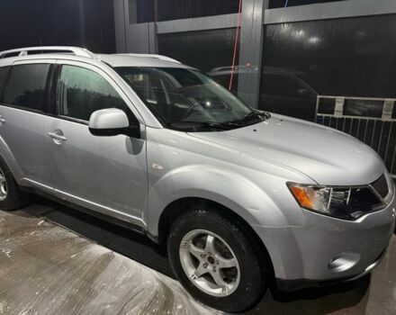 Серый Мицубиси Аутлендер, объемом двигателя 2.4 л и пробегом 208 тыс. км за 7600 $, фото 5 на Automoto.ua