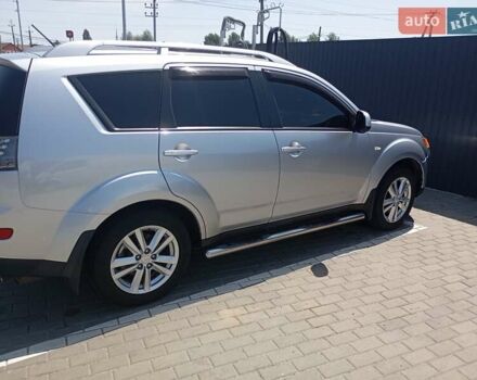 Сірий Міцубісі Аутлендер, об'ємом двигуна 2.4 л та пробігом 220 тис. км за 10200 $, фото 1 на Automoto.ua