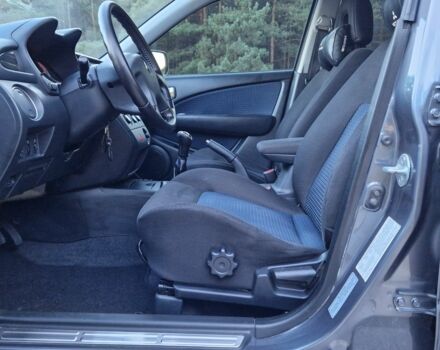 Міцубісі Аутлендер 2008 у Кременчуге на Automoto.ua Сірий Міцубісі Аутлендер, об'ємом двигуна 2 л та пробігом 157 тис. км за 8300 $, фото 5 на Automoto.ua